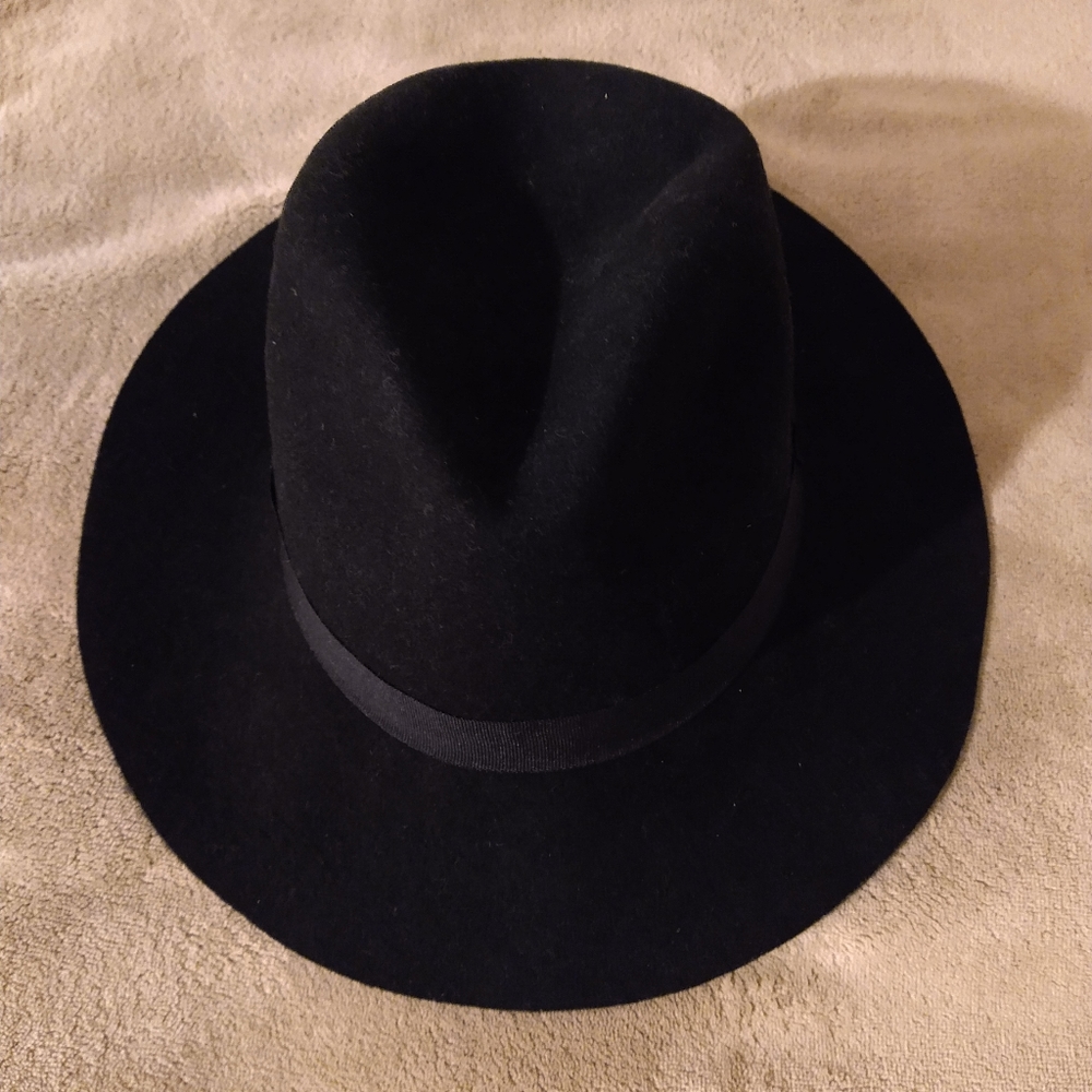 Black hat